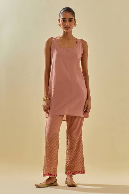 Kora Pink Tissue, Chanderi, Silk Organza Chevron Embroidered Short Kurta Pant Set Online at Aza Fashions Kora_Pink Tissue, Chanderi, Silk Organza Chevron Embroidered Short Kurta Pant Set _Online_at_Aza_Fashions