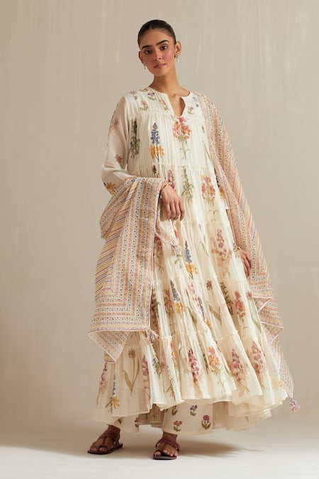 Buy_Upavita_Off White Cotton, Chanderi Floral Hand Block Print Tiered Anarkali Pant Set 