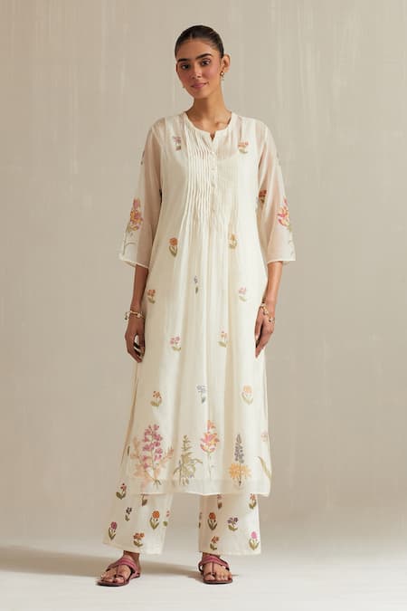 Upavita_Off White Cotton, Chanderi Floral Hand Block Print Straight Kurta Pant Set _Online_at_Aza_Fashions