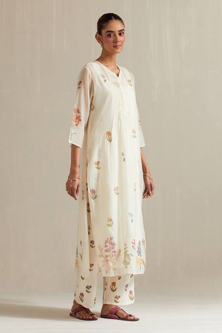 Buy_Upavita_Off White Cotton, Chanderi Floral Hand Block Print Straight Kurta Pant Set _Online_at_Aza_Fashions