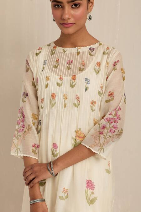 Shop_Upavita_Off White Cotton, Chanderi Embroidery, Floral Hand Block Print Kurta Pant Set _Online_at_Aza_Fashions