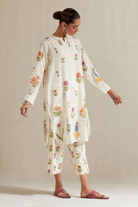 Upavita_Off White Cotton Embroidery Mandarin Floral Hand Block Print Kurta With Pant _Online_at_Aza_Fashions