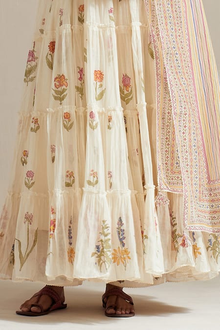 Shop_Upavita_Off White Cotton Embroidery Floral Hand Block Print Multi-tiered Anarkali Set _Online_at_Aza_Fashions