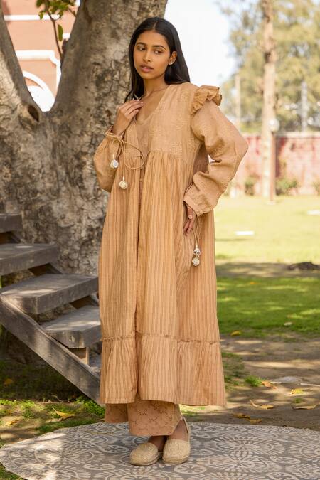 Shop Banera Beige Cotton Tassels, Cut Work Open Bernice Threadwork Tiered Shrug With Pant at Aza Fashions Shop_Banera_Beige Cotton Tassels, Cut Work Open Bernice Threadwork Tiered Shrug With Pant_at_Aza_Fashions