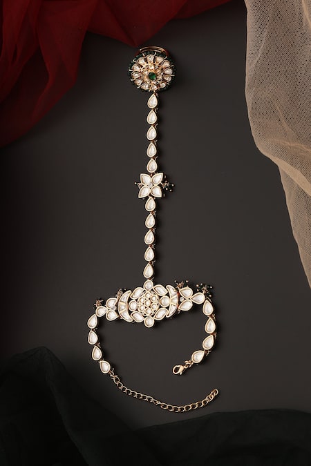 Swabhimann Floral Cutwork Polki Work Haathphool 