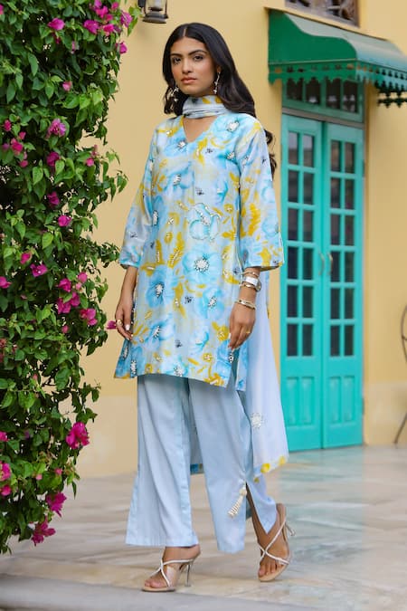 Chrkha Blue Chanderi Silk Printed Floral Sequin Honeycomb Kurta Straight Slit Pant Set