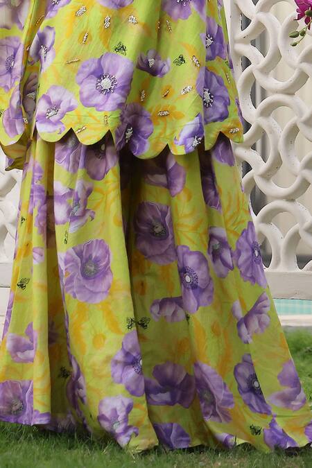 Buy_Chrkha_Green Chanderi Silk Printed Floral Scalloped Kaftan And Flared Pant Set _Online_at_Aza_Fashions