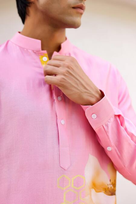 Buy_Chrkha_Pink Cotton Satin, Chanderi Floral Placement Print Straight Kurta With Pant 