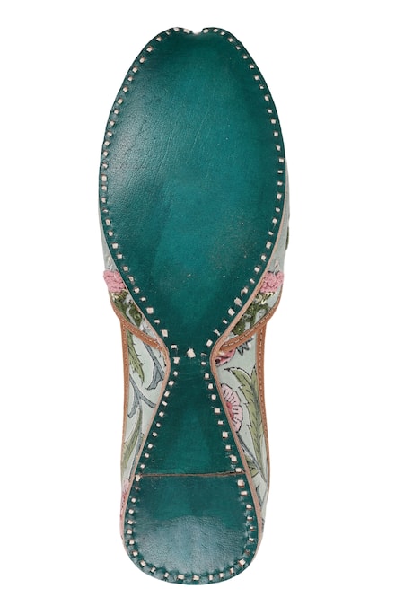 Imlee Jaipur_Green Sweet William Print Juttis _at_Aza_Fashions