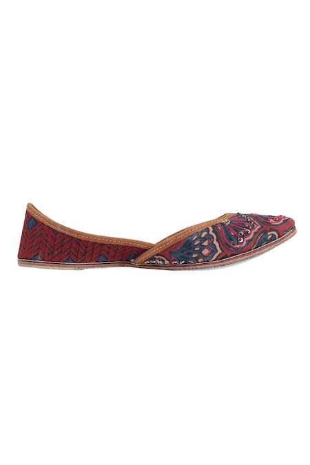 Imlee Jaipur_Maroon Embroidered Burning Bush Print Juttis _Online_at_Aza_Fashions