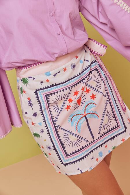 Buy_Noib_White Gingham Palm Tree Print Skirt _Online_at_Aza_Fashions