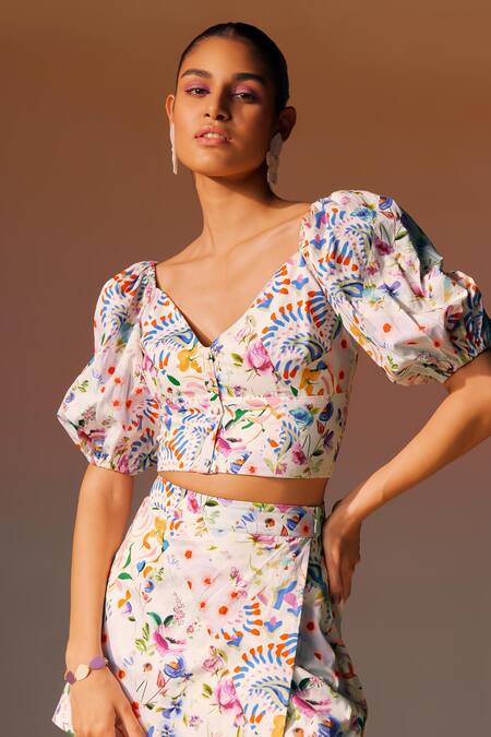 Buy_NOIB_Multi Color Cotton Embroidery V-neck Floral Print Top And Skort Set _Online_at_Aza_Fashions