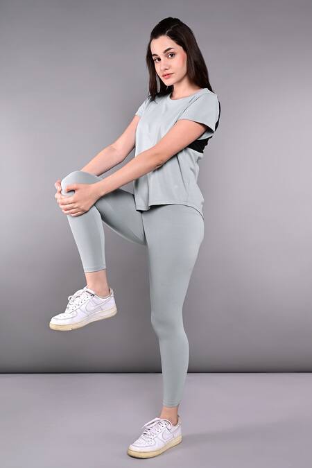 Buy_Tuna London - {Tuna Active}_Gray Polyblend Solid Round Grey Moisture-wicking Top And Legging Set
