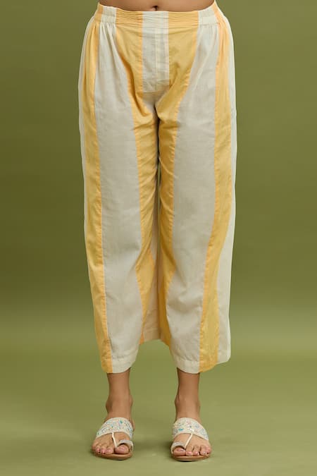 Jyoti Bansal_Yellow Chanderi, Cotton, Kota Doria Embroidery Split V-neck Floral Kurta Set _at_Aza_Fashions