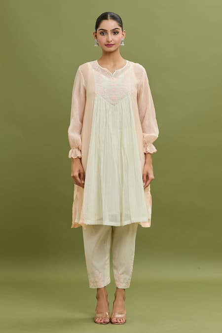 Jyoti Bansal_Peach Chanderi, Cotton, Kota Doria Embroidery, Tassels Floral Yoke Kurta Set _Online_at_Aza_Fashions