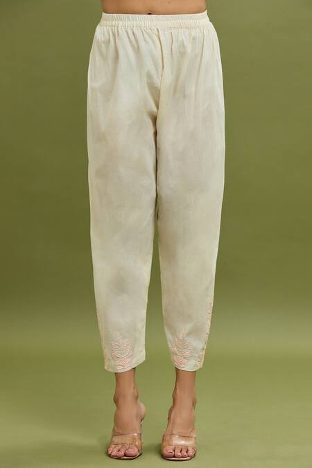 Jyoti Bansal_Peach Chanderi, Cotton, Kota Doria Embroidery, Tassels Floral Yoke Kurta Set _at_Aza_Fashions