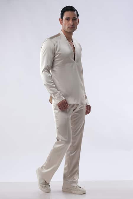 Kommal Sood_Gold Satin V Neck Kurta With Trouser _at_Aza_Fashions