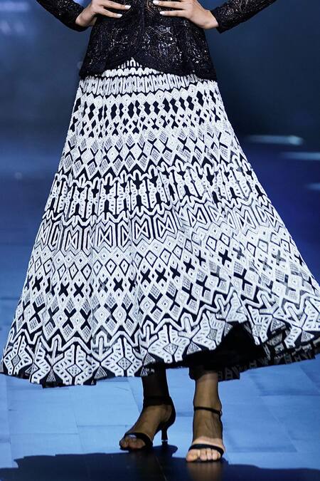 Shop Ritika Mirchandani Black Crepe Embroidery Harmony Geometric Peplum Blazer And Lehenga Set Online at Aza Fashions Shop_Ritika Mirchandani_Black Crepe Embroidery Harmony Geometric Peplum Blazer And Lehenga Set _Online_at_Aza_Fashions