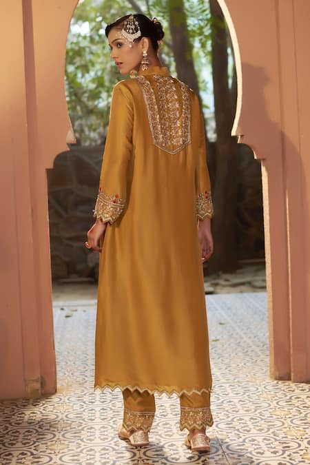 Sonia Khatri Primrose High Low Kurta Pant Set 