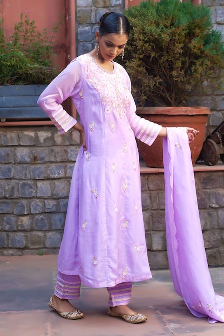 Sonia Khatri Purple Organza Pearls, Sequins, Cut Work, Floral Applique Kurta Pant Set at Aza Fashions Sonia Khatri_Purple Organza Pearls, Sequins, Cut Work, Floral Applique Kurta Pant Set _at_Aza_Fashions