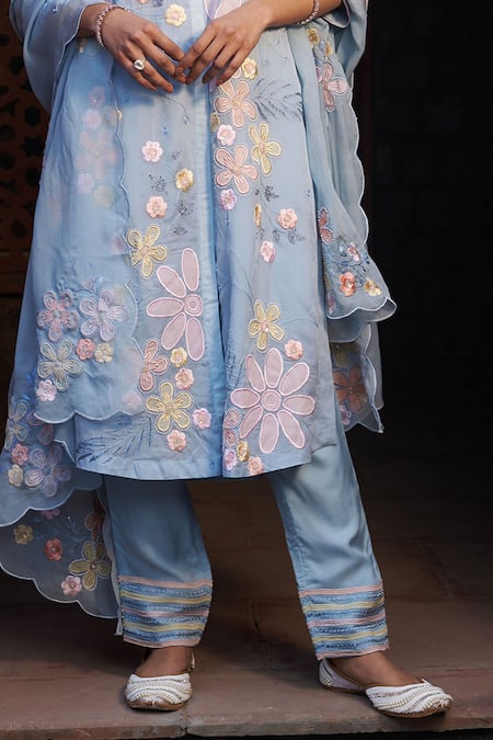 Sonia Khatri Blue Organza Sequins, Cut Work, Zari, Celestial Floral Applique Kurta Pant Set at Aza Fashions Sonia Khatri_Blue Organza Sequins, Cut Work, Zari, Celestial Floral Applique Kurta Pant Set _at_Aza_Fashions