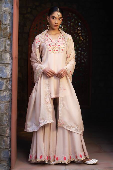 Buy Sonia Khatri Peach Organza Sequins, Applique, Embroidery Geometric Yoke Kurta Sharara Set Online at Aza Fashions Buy_Sonia Khatri_Peach Organza Sequins, Applique, Embroidery Geometric Yoke Kurta Sharara Set _Online_at_Aza_Fashions