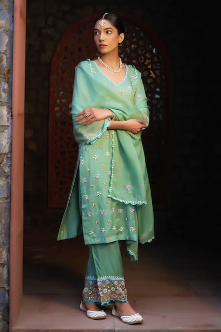 Sonia Khatri_Green Organza Cut Work, Embroidery, Sequins, Pearls Floral Butti Kurta Pant Set _Online_at_Aza_Fashions