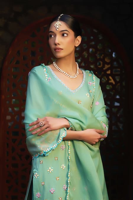 Buy_Sonia Khatri_Green Organza Cut Work, Embroidery, Sequins, Pearls Floral Butti Kurta Pant Set _Online_at_Aza_Fashions