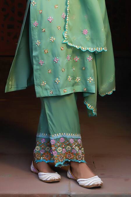 Shop_Sonia Khatri_Green Organza Cut Work, Embroidery, Sequins, Pearls Floral Butti Kurta Pant Set _Online_at_Aza_Fashions