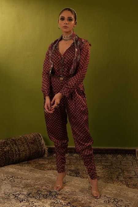 Aditi Gupta_Maroon Satin Georgette Embroidered Aari V Neck Zardozi Jumpsuit With Belt _Online_at_Aza_Fashions