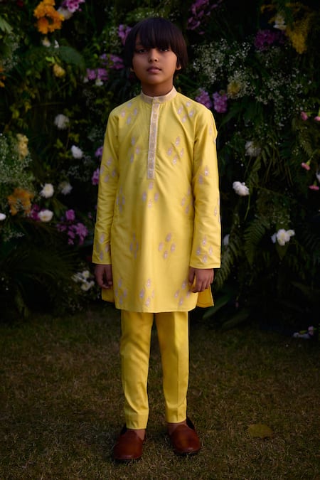 Shyam Narayan Prasad Yellow Cotton Silk Patch Work Fleur Damask Kurta With Trouser 