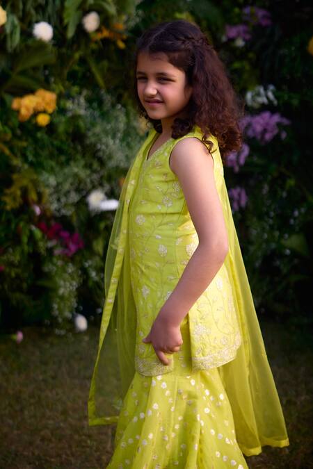 Shyam Narayan Prasad_Green Chanderi Embroidery Patch Gardenia Work Kurta Sharara Set _Online_at_Aza_Fashions