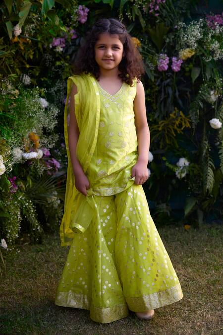 Buy_Shyam Narayan Prasad_Green Chanderi Embroidery Patch Gardenia Work Kurta Sharara Set 