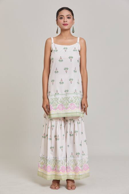 Samyukta Singhania_Off White Polyester Round Neck Fern Bloom Print Kurti Sharara Set_Online_at_Aza_Fashions