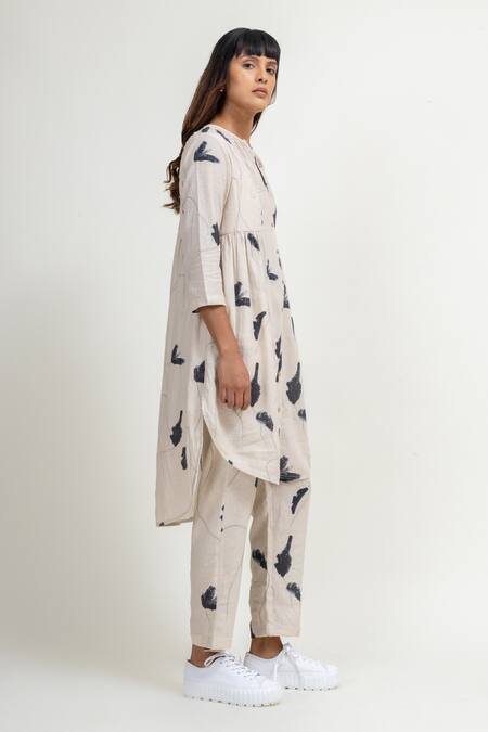Doodlage Cream Cotton, Linen Round Neck Floral Print Tunic And Pant Set at Aza Fashions Doodlage_Cream Cotton, Linen Round Neck Floral Print Tunic And Pant Set _at_Aza_Fashions