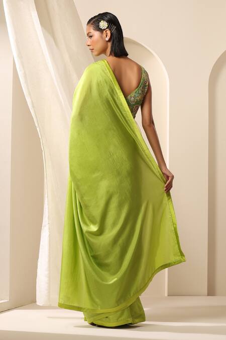 Shop_Weaver Story_Green Pure Silk Plain Saree _at_Aza_Fashions
