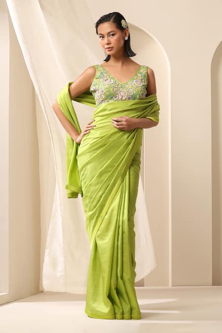 Weaver Story_Green Pure Silk Plain Saree _Online_at_Aza_Fashions