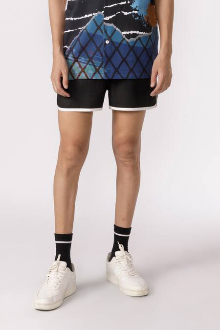 Line Out Line_Black Cotton Poplin Solid Contrast Border Shorts_Online_at_Aza_Fashions