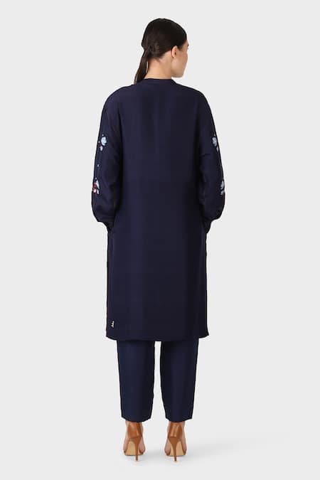 Shop_Laite_Blue Silk Embroidery Bandeau Neck Floral Resham Kurta Set _at_Aza_Fashions