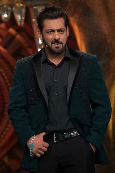 Buy_Rohit Gandhi + Rahul Khanna_Green Crepe Sequins Pinwheel Galactic Tuxedo And Trouser Set _Online_at_Aza_Fashions