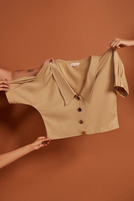 Buy Tara And I Beige Viscose, Polyester Collared Chelsea Shacket Online at Aza Fashions Buy_Tara And I_Beige Viscose, Polyester Collared Chelsea Shacket_Online_at_Aza_Fashions