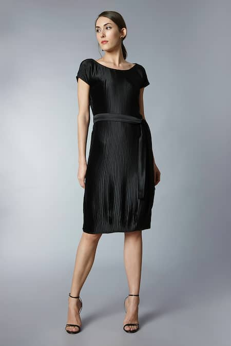 tara and i Black Modal Satin Pleats Round Neck Midi Dress With Belt