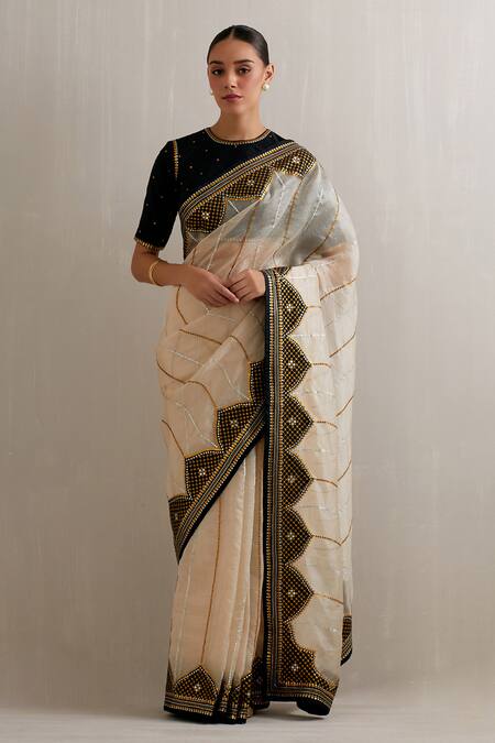 Buy_Priyal Prakash_Beige Silk Organza, Polyester Sequins, Colorblock Embroidered Saree With Blouse 