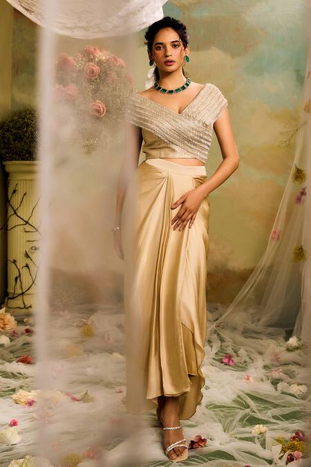 Studio22 By Pulkita Arora Bajaj Gold Tissue, Satin Embroidery, Tassels V-neck Blouse And Pleated Skirt Set Online at Aza Fashions Studio22 By Pulkita Arora Bajaj_Gold Tissue, Satin Embroidery, Tassels V-neck Blouse And Pleated Skirt Set _Online_at_Aza_Fashions