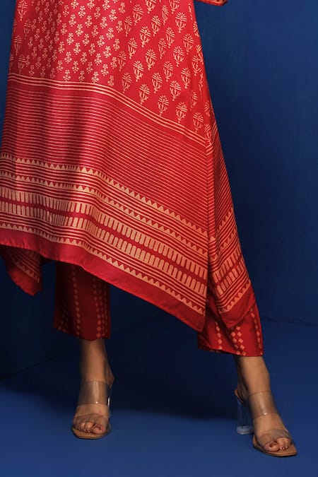 Buy_Krishna Mehta_Red Modal Embroidery Split V-neck Block Print Asymmetric Tunic With Pant _Online_at_Aza_Fashions