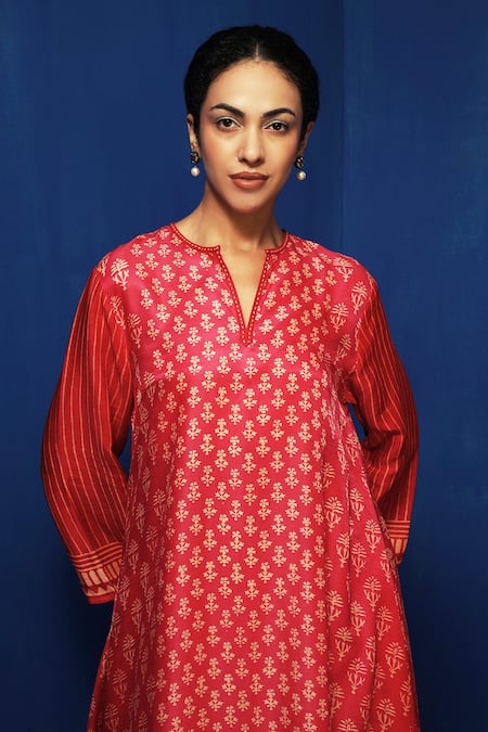 Shop_Krishna Mehta_Red Modal Embroidery Split V-neck Block Print Asymmetric Tunic With Pant _Online_at_Aza_Fashions