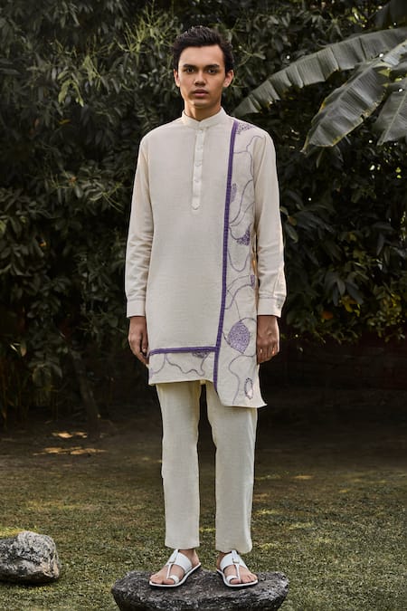 Vaani Beswal Ivory Handloom Cotton Embroidered Cutwork Aridian Kantha Kurta