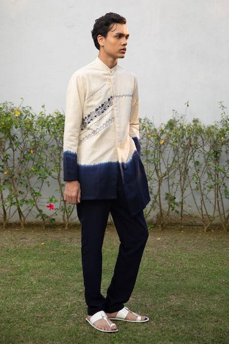 Vaani Beswal Ivory Handloom Cotton Embroidered Thread Zian Shaded Asymmetric Kurta