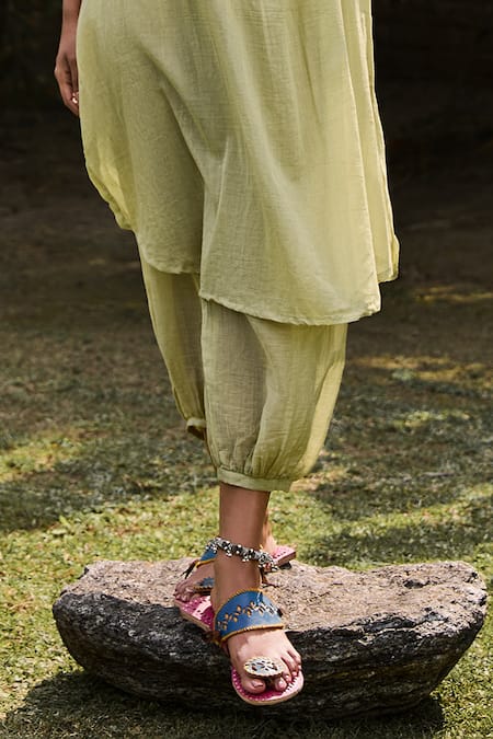 Vaani Beswal Ivory Handloom Cotton Embroidery V-neck Nori Yoke Hand Tunic And Salwar Set Online at Aza Fashions Vaani Beswal_Ivory Handloom Cotton Embroidery V-neck Nori Yoke Hand Tunic And Salwar Set _Online_at_Aza_Fashions