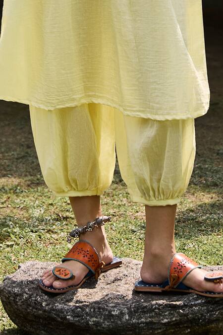 Vaani Beswal Ivory Handloom Cotton, Silk Embroidery V-neck Nori Yoke Tunic And Salwar Set Online at Aza Fashions Vaani Beswal_Ivory Handloom Cotton, Silk Embroidery V-neck Nori Yoke Tunic And Salwar Set _Online_at_Aza_Fashions